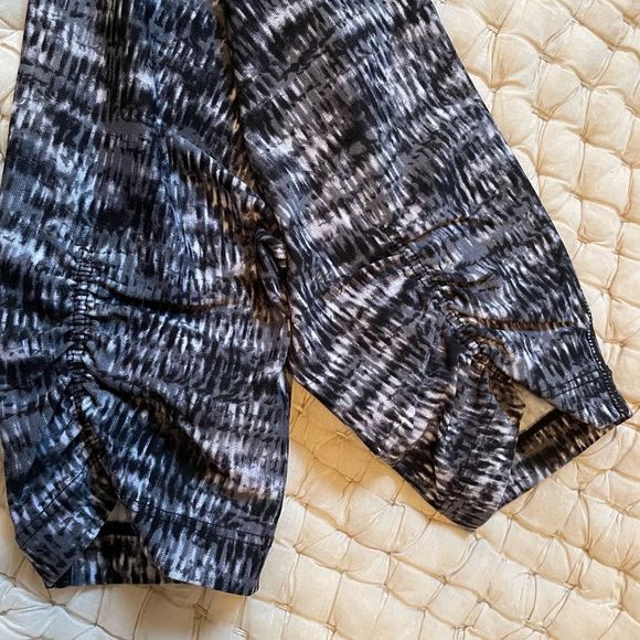 Calvin Klein Performance Quick Dry Pants - Picture 3 of 10